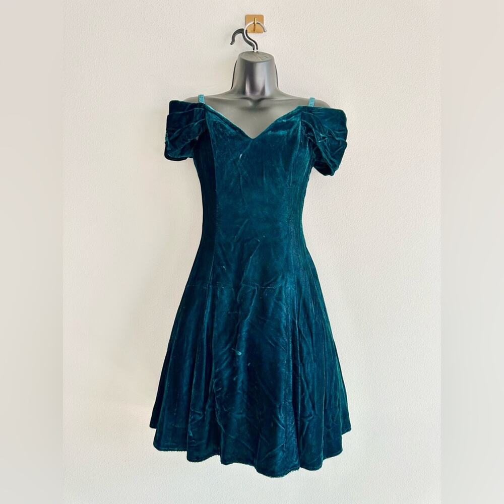 Vintage 90s Green Velvet Off Shoulder Party Dress Puff Sleeve Size 5/6